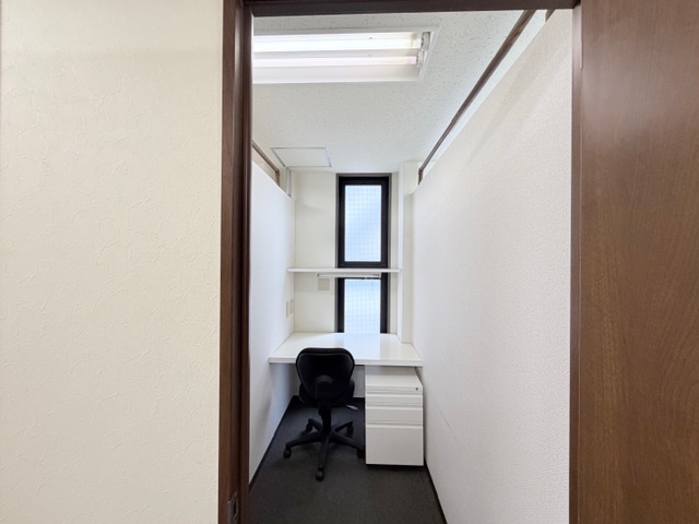 四ツ谷ビジネスガーデン　一人部屋　窓あり　225